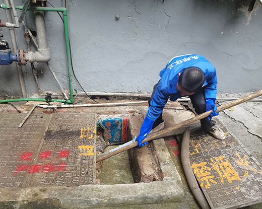 疏勒清掏化粪池
